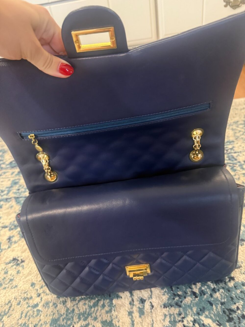 Ainifeel Navy Quilted Leather Bag with Gold Chain - Picture 9 of 16